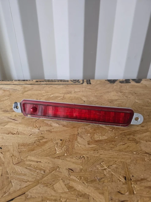 2005 Nissan Armada LED Used Third Brake Light