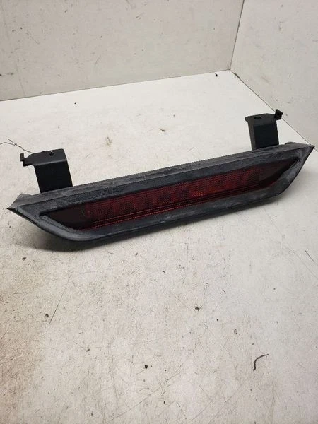 2006-2008 Nissan Pathfinder Used Third Brake Light