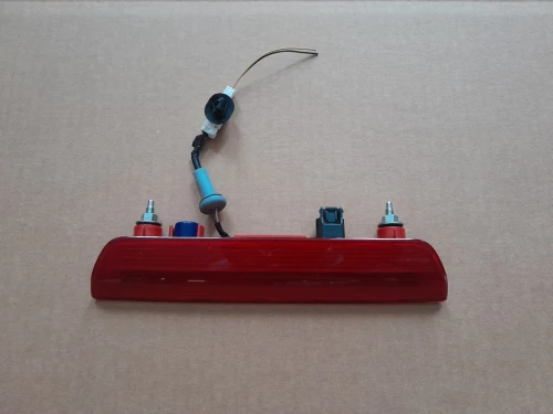 2014-2019 Nissan Rogue Used OEM Third Brake Light 26590-4BA0A