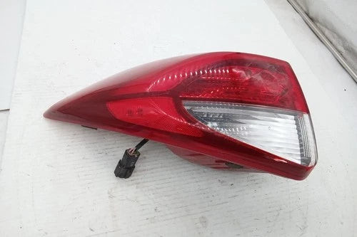 2016 Hyundai Tucson Driver LH Tail Lamp Quarter Panel Mounted OEM used OEM tail light assembly
