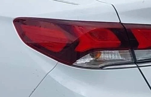 2018-2019 Hyundai Sonata LH Driver Quarter Panel Mounted Tail Light Lamp OEM used OEM tail light assembly