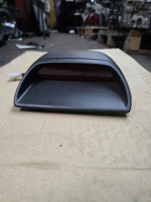 2001-2007 Subaru Impreza Used Third Brake Light