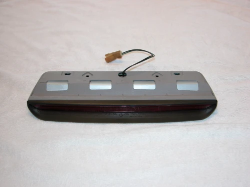 2002-2007 Subaru Impreza / WRX Wagon Used OEM Third Brake Light 84701FE020NE