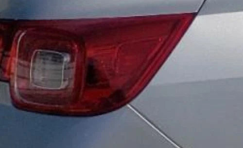 2013-2016 Chevrolet Malibu RH Passenger Quarter Panel Mounted Tail Light Lamp used OEM tail light assembly