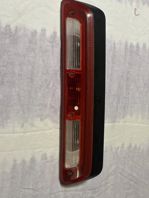 2007-2020 Toyota Tundra Halogen Used OEM Third Brake Light