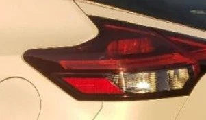 2021-2024 Nissan Kicks LH Driver Quarter Panel Mounted Tail Light Lamp OEM used OEM tail light assembly