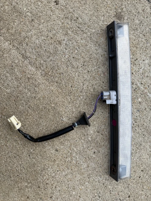 2013-2018 Toyota RAV4 Used OEM Third Brake Light