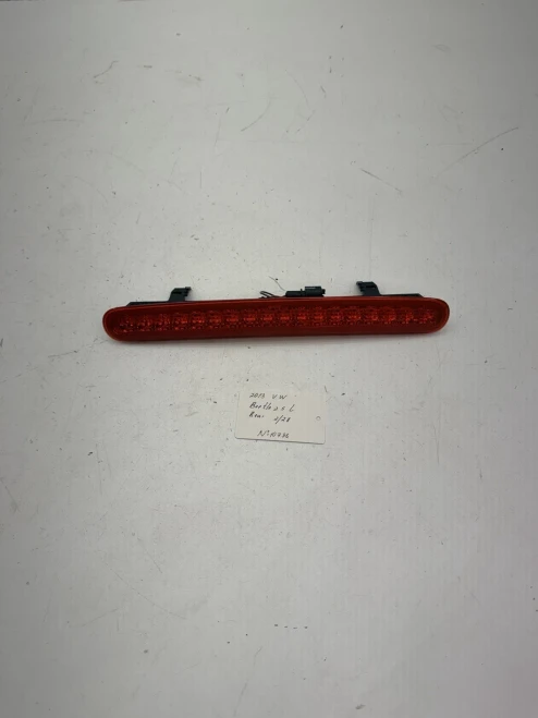 2012-2019 Volkswagen Beetle Used OEM Third Brake Light