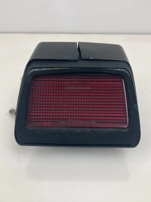 1989-1995 Volvo 940 Sedan Used OEM Third Brake Light 3534078