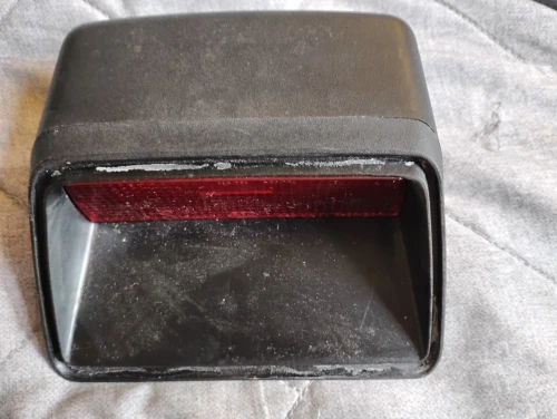 1993-1997 Volvo 850 Used OEM Third Brake Light ASSY 1390569