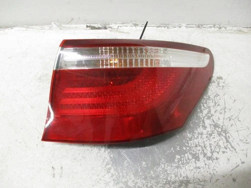 2007-2009 Lexus LS460 Passenger RH Tail Light Lamp OEM used OEM tail light assembly