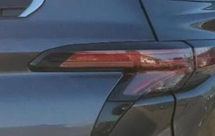 2021-2023 Toyota Sienna Driver LH Quarter Mounted Tail Light Lamp OEM OEM used OEM tail light assembly