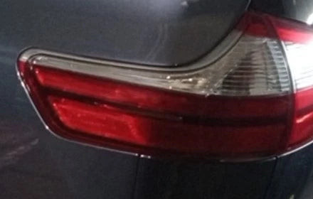 15 16 17 18 19 20 Toyota Sienna Driver LH Quarter Mounted Tail Lamp Light OEM used OEM tail light assembly