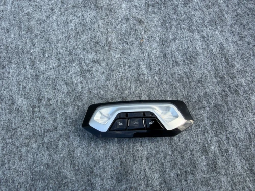 2019-2024 BMW 330I Rear Used OEM Overhead Console