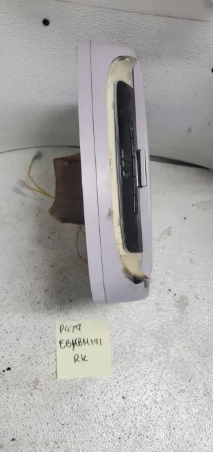2006 Cadillac SRX Rear With Display Used Overhead Console