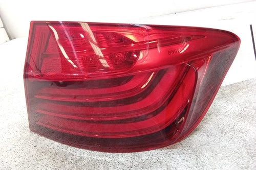 2015 BMW 528i Passenger Side Tail Light Assembly RH OEM used OEM tail light assembly