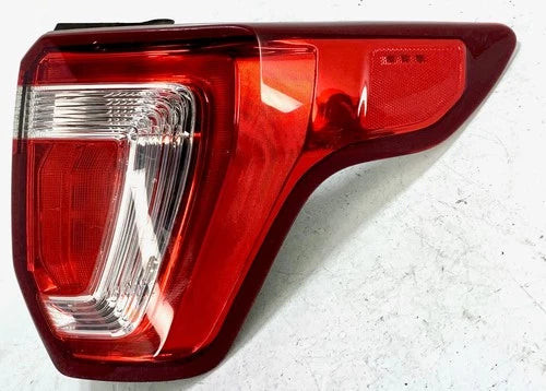 2016-2019 Ford Explorer Passenger RH Tail Light Lamp Clear Lens OEM used OEM tail light assembly