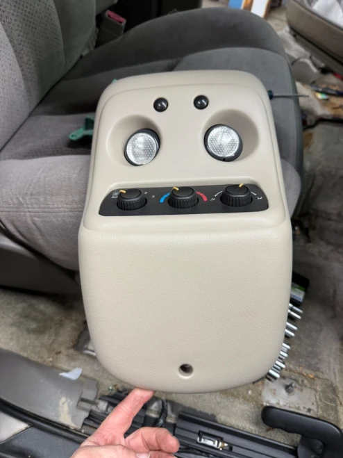 2000-2002 Chevrolet / GMC Silverado / Yukon / Tahoe Tan Used Overhead Console