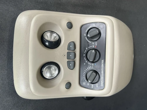 2000-2006 Chevrolet / GMC / Cadillac Silverado / Tahoe / Suburban / Yukon / Escalade Homelink Used OEM Overhead Console