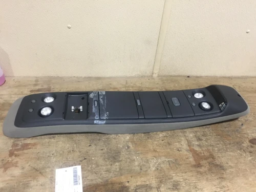2002-2005 Chevrolet / GMC Blazer / S10 / Sonoma Front Grey Used Overhead Console