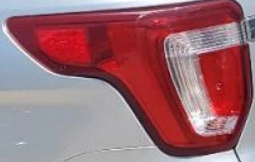 2016-2019 Ford Explorer LH Driver Tail Light Lamp OEM used OEM tail light assembly
