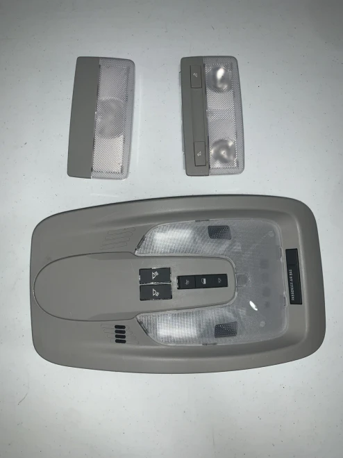 2013, 2015 Chevrolet Equinox Rear With Microphone Used Overhead Console