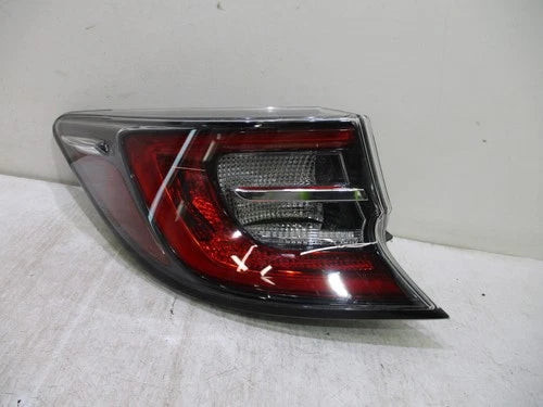 2019-2022 Toyota Corolla LH Driver Quarter Panel Mounted Tail Light Lamp OEM used OEM tail light assembly