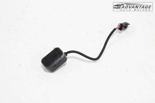 2020-2024 Chevrolet Equinox With Microphone Used OEM Overhead Console