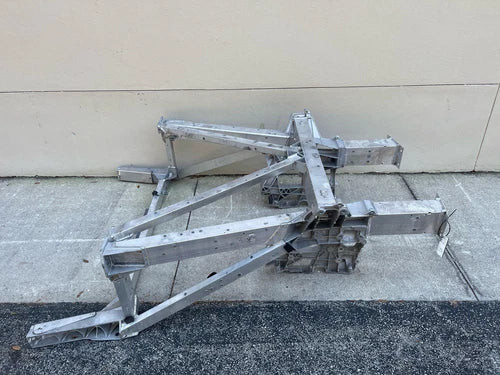 2016-2021 MCLAREN 570S OEM REAR SUBFRAME ENGINE CRADLE CROSSMEMBER SUPPORT used OEM subframe bracket and support
