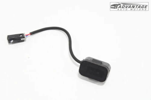 2020-2025 Chevrolet Malibu With Microphone Used OEM Overhead Console