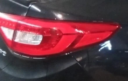 2015-2017 15 16 17 Hyundai Sonata Passenger RH Quarter Mounted Tail Lamp OEM used OEM tail light assembly