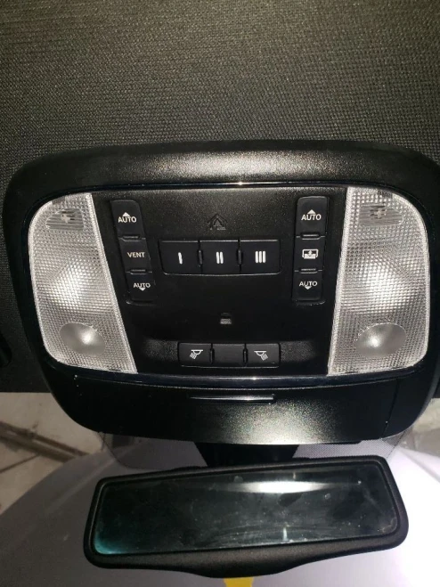 2013-2014 Chrysler 300 Front Black Used Overhead Console