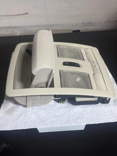 Chrysler 300 Front Used Overhead Console