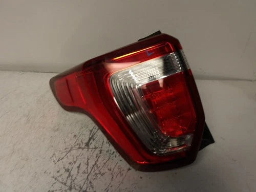 2016-2019 Ford Explorer Driver LH Tail Light Lamp OEM used OEM tail light assembly