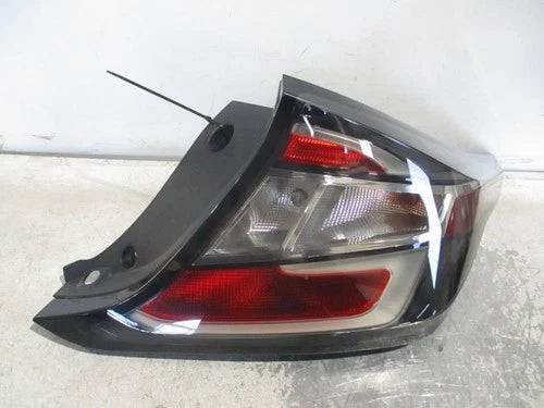 2016-2019 Chevrolet Volt Passenger RH Tail Light Lamp OEM used OEM tail light assembly