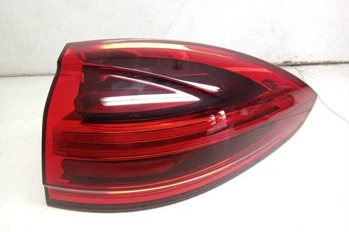 16 2016 Porsche Cayenne Passenger RH Quarter Mounted Tail Light Lamp OEM used OEM tail light assembly