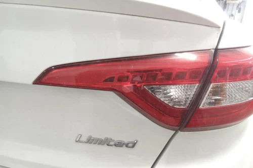 2016 Hyundai Sonata Passenger RH Lid Mounted Tail Light Lamp OEM used OEM tail light assembly