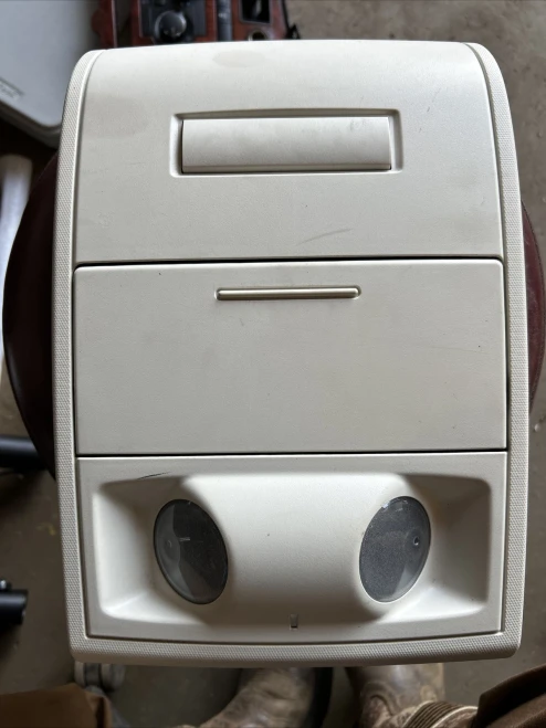 2010 Dodge Grand Caravan Used Overhead Console