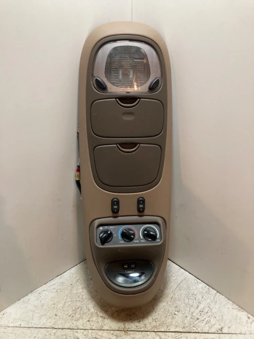 1997-2002 Ford / Lincoln Expedition / Navigator With Display With Climate Controls Used Overhead Console