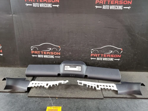 2002-2005 Ford Thunderbird Black Used Overhead Console