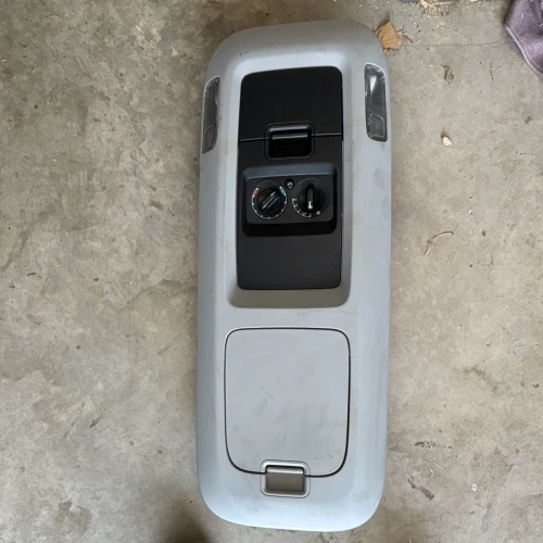 2003-2004 Ford Expedition Rear Used Overhead Console
