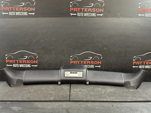 2003-2005 Ford Thunderbird Front Used Overhead Console