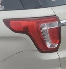 2016-2019 Ford Explorer LH Driver Tail Light Lamp OEM used OEM tail light assembly