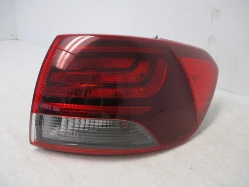 2019 2020 Kia Sorento Passenger RH Tail Lamp OEM used OEM tail light assembly