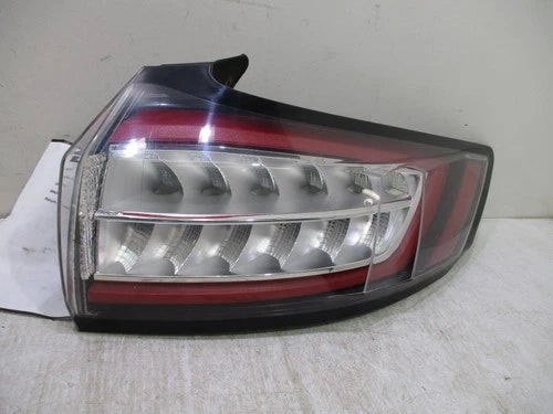 2015 2016 2017 2018 Ford Edge Passenger RH Tail Lamp OEM used OEM tail light assembly