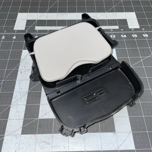 Ford Windstar / Excursion / Expedition Gray Used Overhead Console