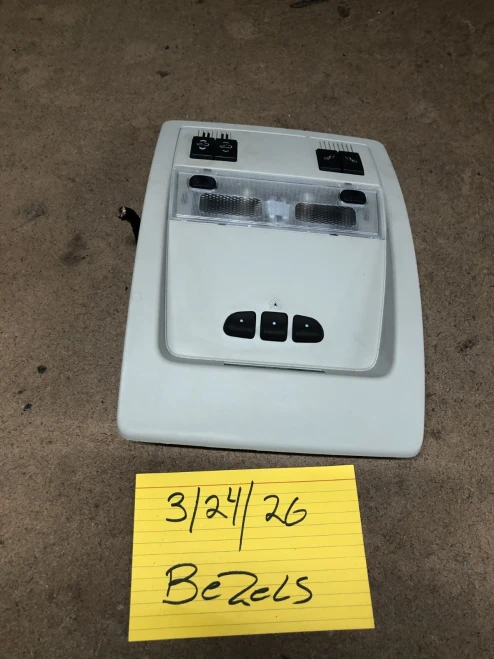 2007-2014 GMC / Chevrolet Yukon / Suburban / Tahoe Rear Sunroof Homelink Used Overhead Console