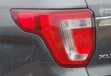 2016-2019 Ford Explorer LH Driver Tail Light Lamp OEM used OEM tail light assembly