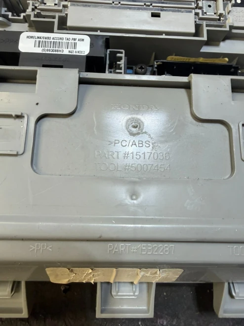 2009-2015 Honda Pilot Sunroof Homelink Beige Used Overhead Console