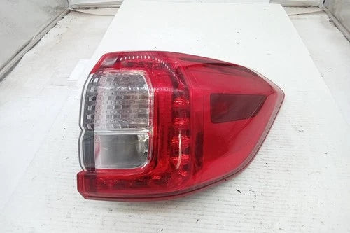 2021 Subaru Ascent Passenger RH Tail Lamp Quarter Panel Mounted OEM used OEM tail light assembly